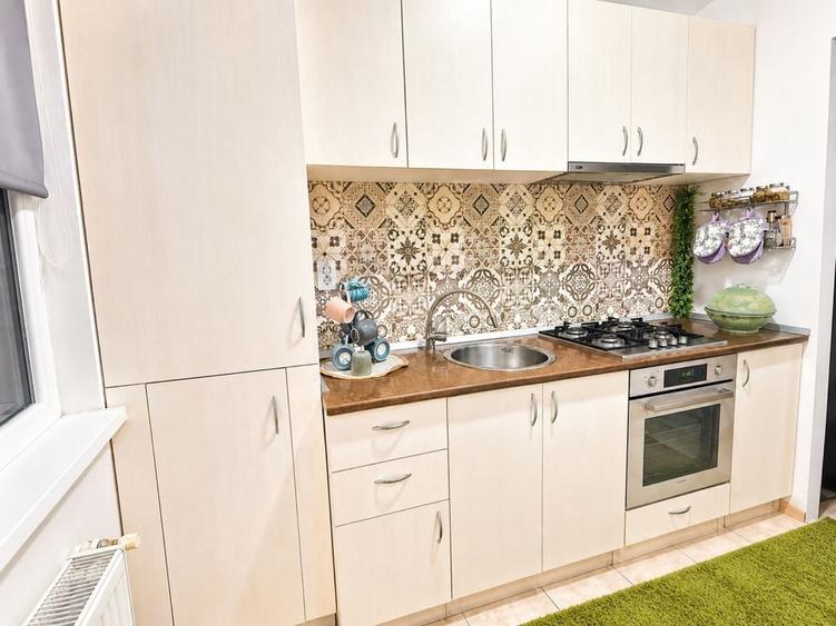 Apartament cu 2 camere semidecomandat în Barieră