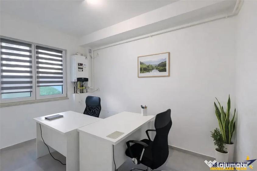 Apartament cu 4 camere decomandat în Central