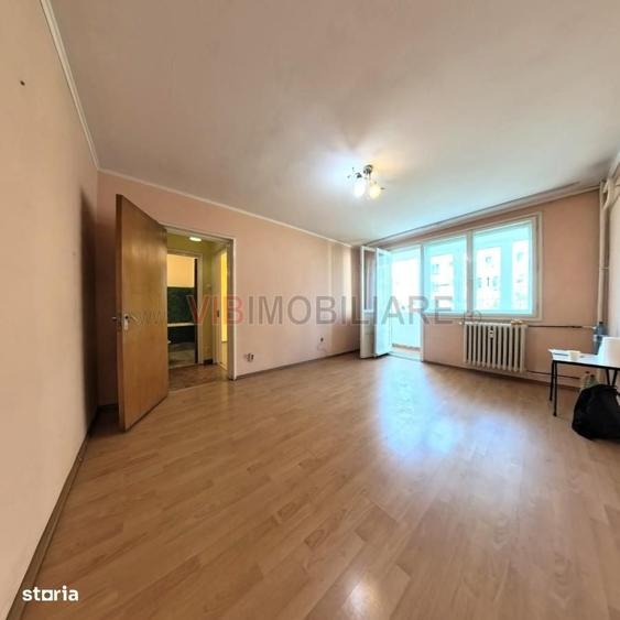 Apartament cu 3 camere în Drumul Taberei — fotografia 1