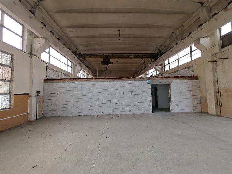 Spațiu industrial, de 540 mp, în Uzina 2