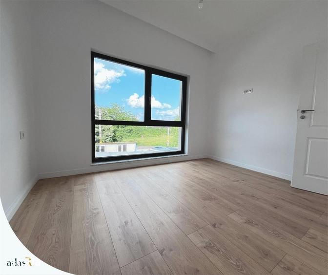 Casă cu 4 camere în Valea Ursului