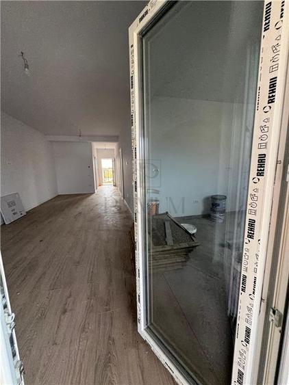 Duplex cu 3 camere cu Teren 300 Mp în Moșnița Nouă