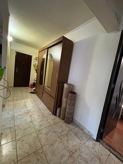 Apartament cu 2 camere decomandat în Fizicienilor