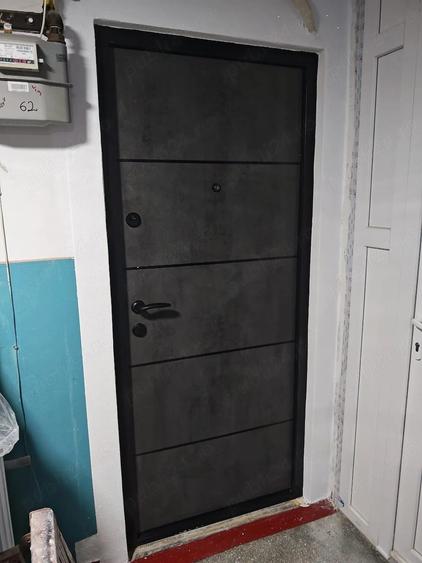 Apartament cu 2 camere decomandat în Hala Centrală