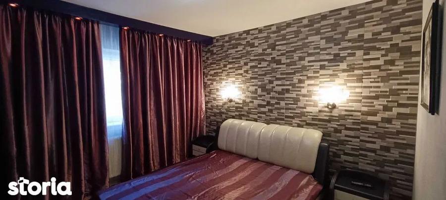 Apartament cu 3 camere în Cobadin