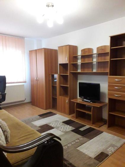 PF Inchiriez apartament 2 camere decomandate, etaj 2, zona Tg. Cucu - Podu de Fier, 50mp - 1