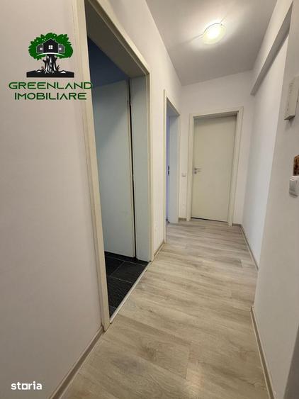 Apartament cu 2 camere decomandat în Podul de Fier