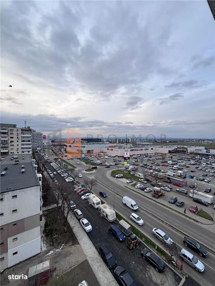 Apartament cu 3 camere decomandat în Lacu
