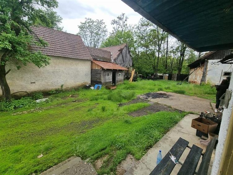 Casă individuală cu 2 camere cu Teren 382 Mp în Șinca Nouă