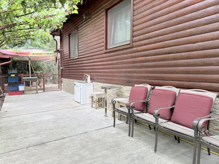 Casă individuală cu 3 camere cu Teren 2405 Mp în Poarta Albă