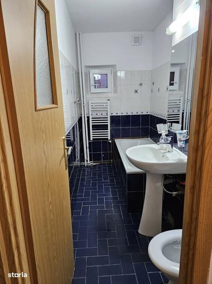 Apartament cu 3 camere decomandat în Griviței