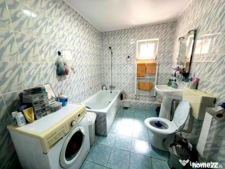 Casă cu 4 camere cu Teren 592 Mp în Central