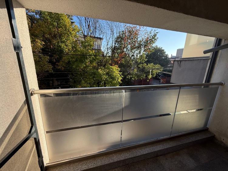 Apartament cu 2 camere decomandat în Păcii