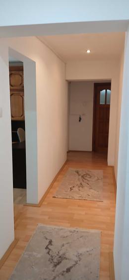 Apartament cu 3 camere decomandat în George Enescu