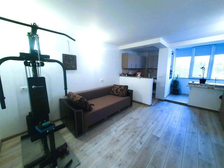 Garsonieră decomandată în Gării