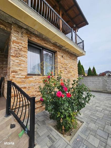 Casă cu 4 camere cu Teren 200 Mp în Central
