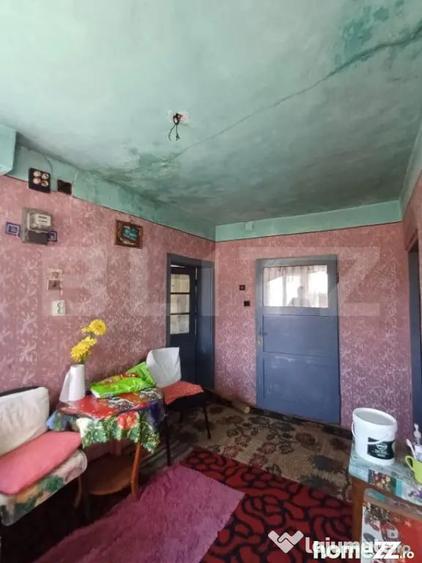 Casa renovabila de vanzare, cu 2 camere, 97 mp, zona Poiana - 9