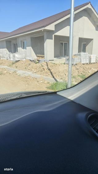 Casă cu 3 camere în Central