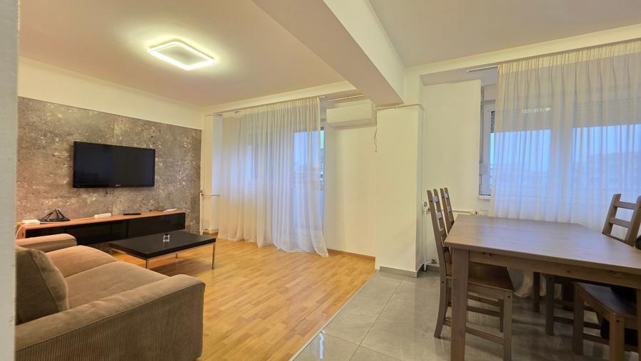 Apartament cu 3 camere decomandat în Unirii