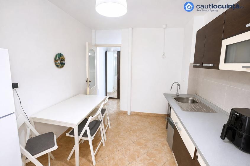 Apartament cu 3 camere în Militari