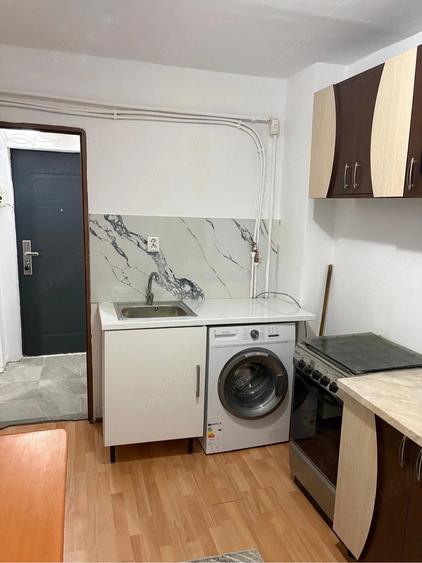 Garsonieră decomandată în Războieni