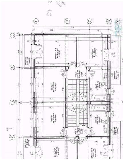 Casă cu 4 camere în Central