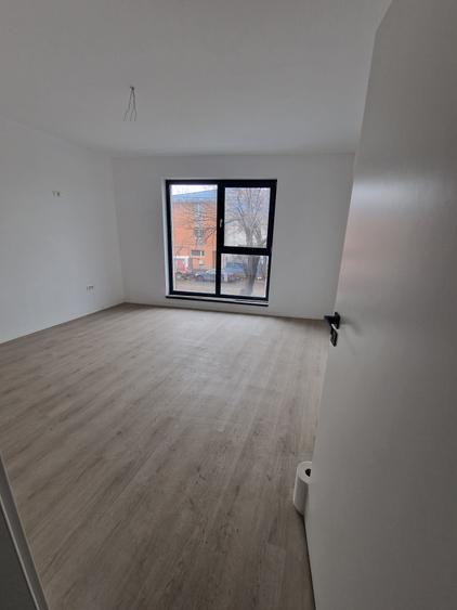 Apartament cu 2 camere decomandat în Prelungirea Ferentari