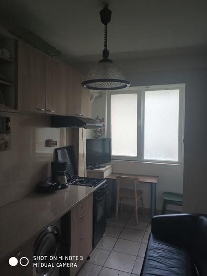 Apartament cu 3 camere decomandat în Progresul