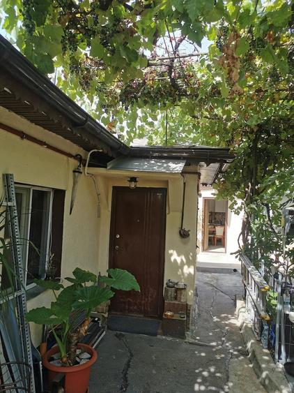 Casă cu 3 camere cu Teren 180 Mp în Exterior Vest