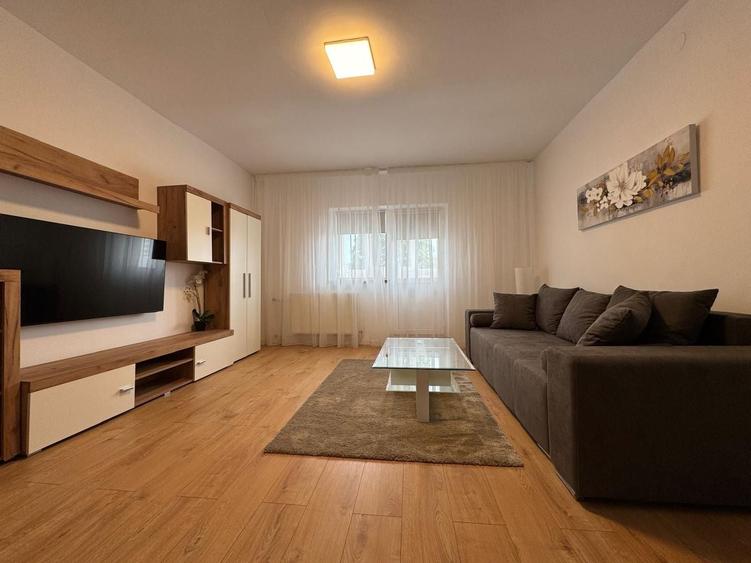 Apartament cu 2 camere decomandat în 13 Septembrie
