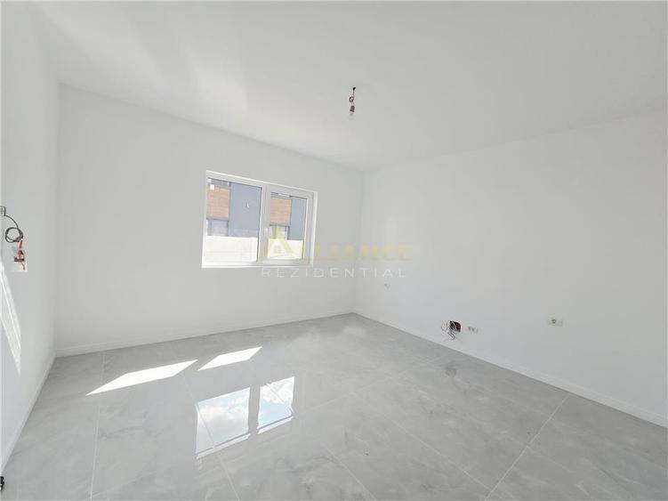 Casă cu 3 camere cu Teren 350 Mp în Berceni