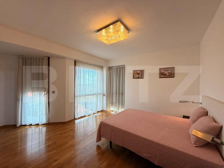Apartament cu 4 camere decomandat, mobilat în 1 Mai