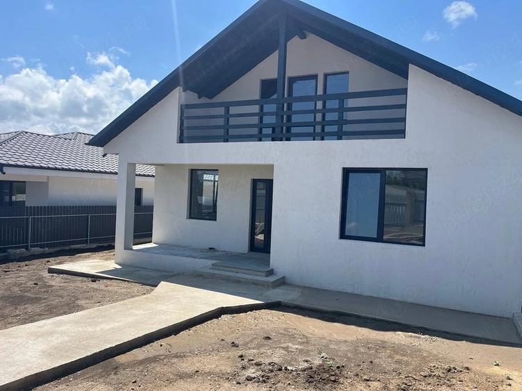 Casă cu Teren 750 Mp în Șendreni
