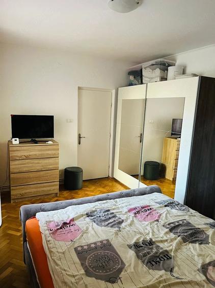 Apartament cu 2 camere decomandat în Take Ionescu