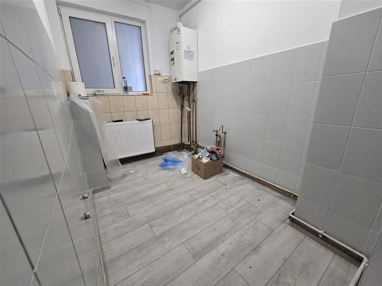 Spațiu comercial, de 60 mp, în Centrul Civic