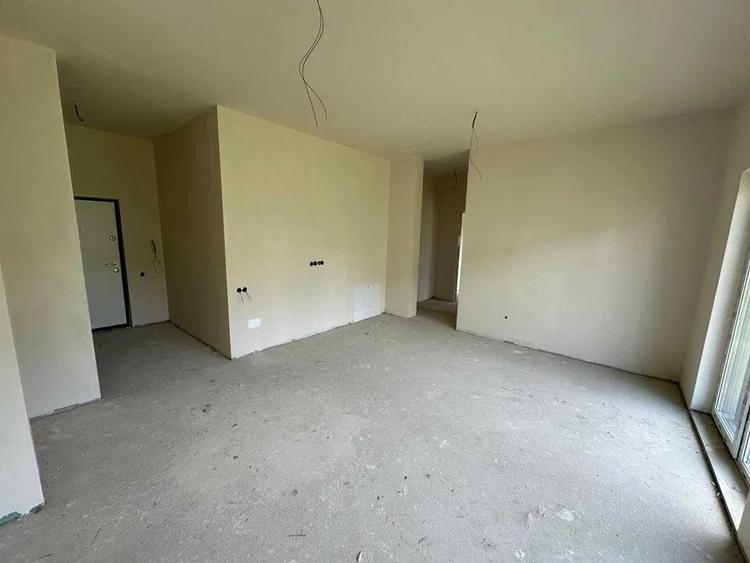 Apartament de 2 camere , 49 mp + 95 mp gradina , EROILOR - 4