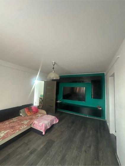 Apartament cu 2 camere semidecomandat în Poștei - Bucov