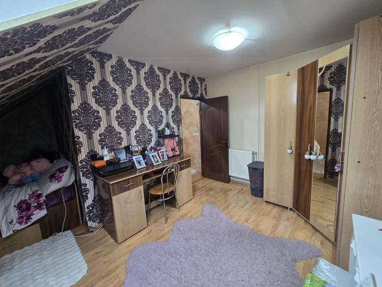 Apartament cu 2 camere decomandat, mobilat în Broscărie