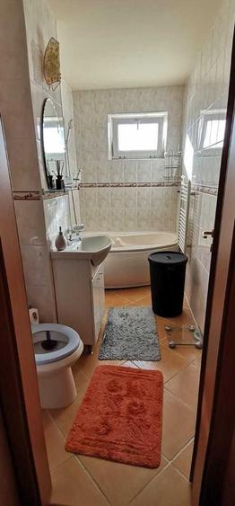 Apartament cu 2 camere decomandat în Drumul Carului