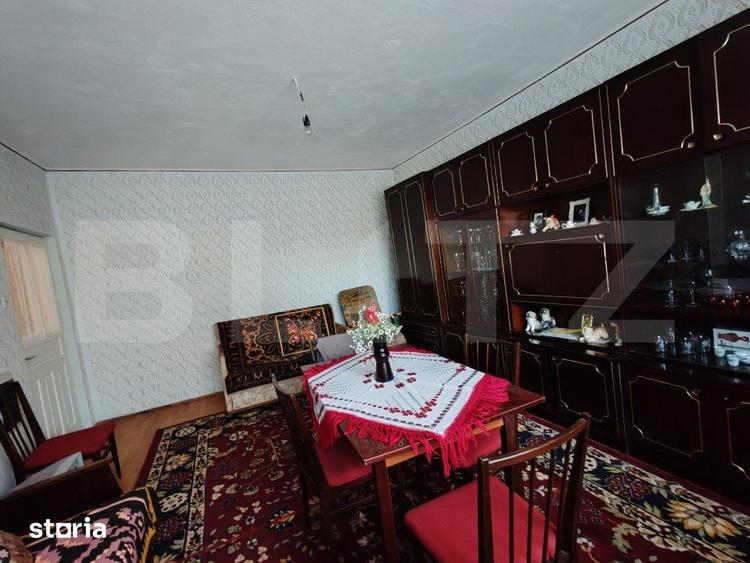 Casă cu 6 camere cu Teren 3000 Mp în Surduc