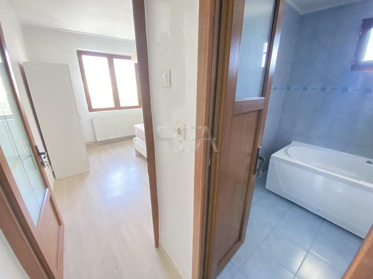 Apartament cu 4 camere semidecomandat, mobilat în Rahova