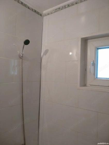 Apartament cu 3 camere decomandat în Gară