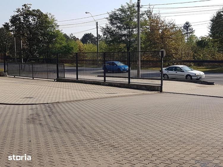 Spațiu comercial, de 400 mp, în Valea Borcutului