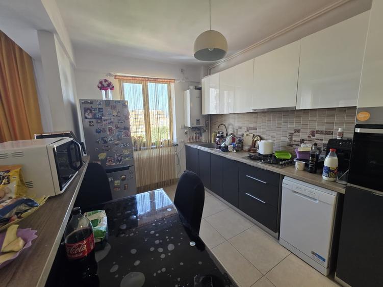 Apartament cu 2 camere în Km 4-5