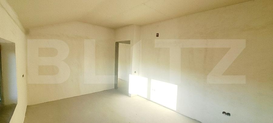 Casă individuală cu 4 camere cu Garaj în Iris