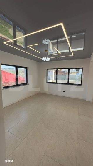 Casă cu 4 camere în Central