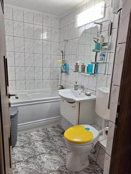 Apartament cu 2 camere decomandat în Decebal