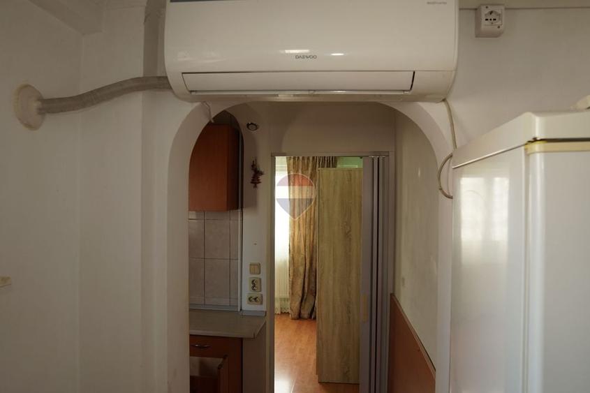 De Vanzare Apartament Lângă Metrou Comision 0 - 21