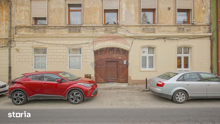 Apartament cu 2 camere, mobilat în Schei