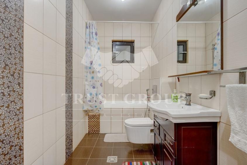 Casă individuală cu 6 camere cu Canalizare în Snagov